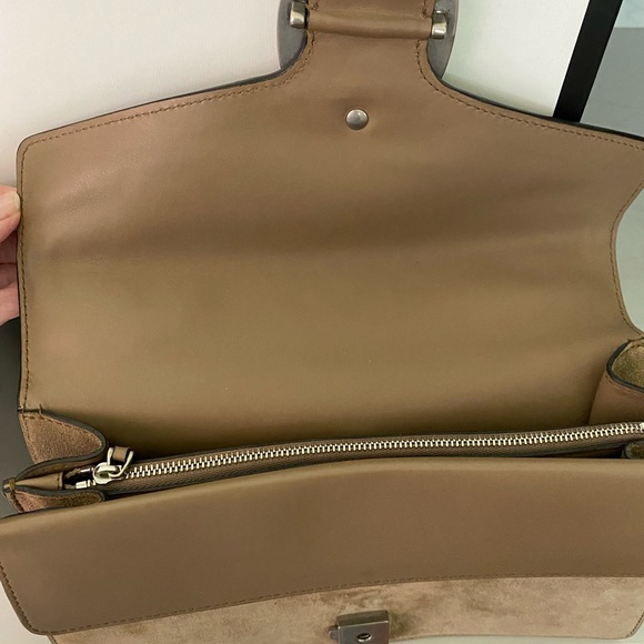 Gucci Dionysus suede handbag-in small size in color taupe Excellent condition - Picture 4 of 10